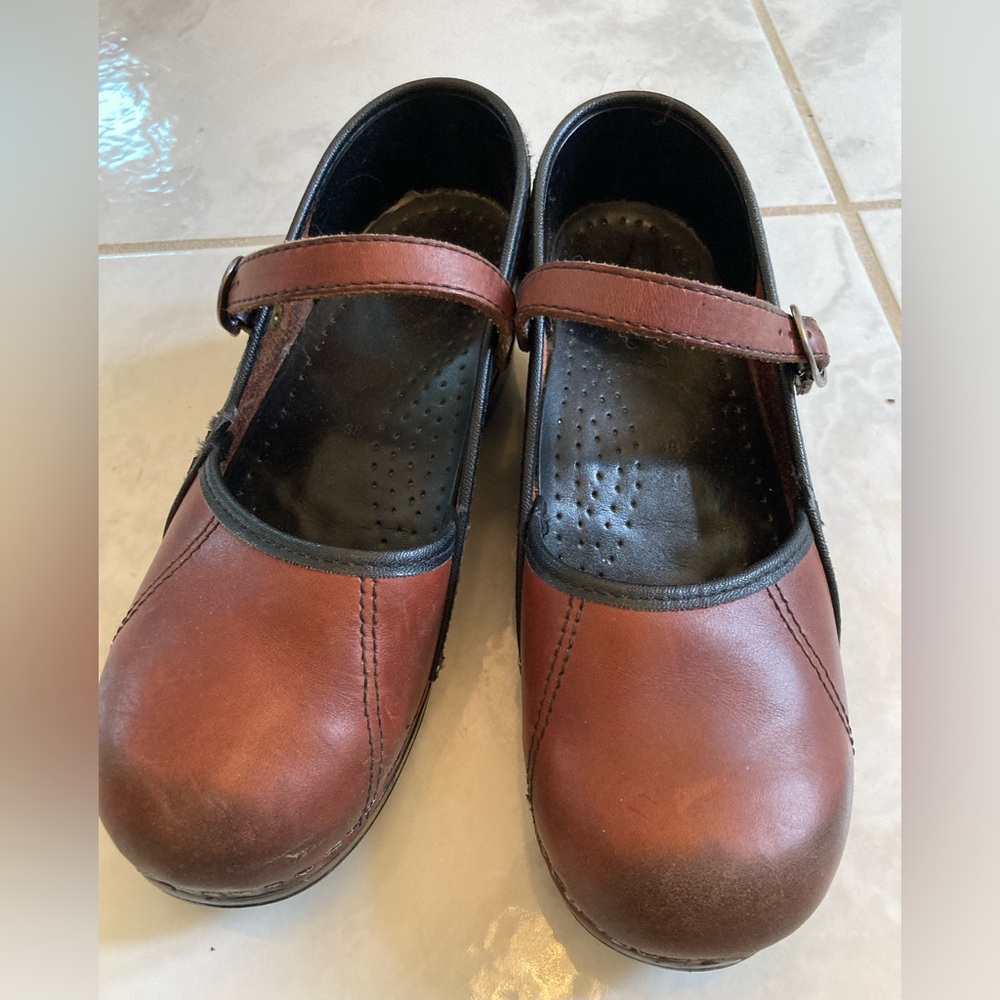 Dansko Mary Jane Clogs Size 38